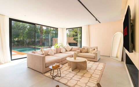 Villa Hamza: Sol, Design Intérieur, Sol, Meubles, Canapé, Salon, Domicile, Plafond, Appartement