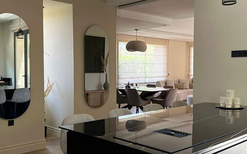 Villa Habiba: Meubles, Design Intérieur, Sol, Luminaire, Bois, Plafond, Comptoir, Cuisine, Sol, Éclairage