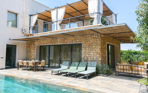 Villa Habiba: Piscine, Mobilier De Jardin, Zone Résidentielle, Meubles, Domicile, Recours, Chaise, Biens, Balancelle, Villa