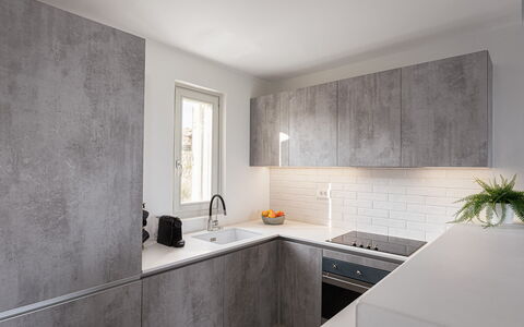 Villa Aspasia: Mur, Sol, Comptoir, Cuisine, Sol, Design Intérieur, Domicile, Composite, Appareil De Cuisine, Cabinetry
