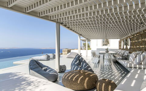 Villa Atlante: Recours, Conception, Chaise, Hôtel, Balcon, Mobilier De Jardin, Pergola, Piscine, Villa, Daylighting