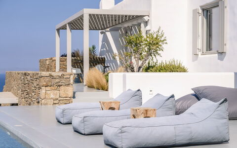 Villa Atlante: Meubles, Coussin, Mobilier De Jardin, Throw Pillow, Canapé, Oreiller, Confort, Salon, Balancelle