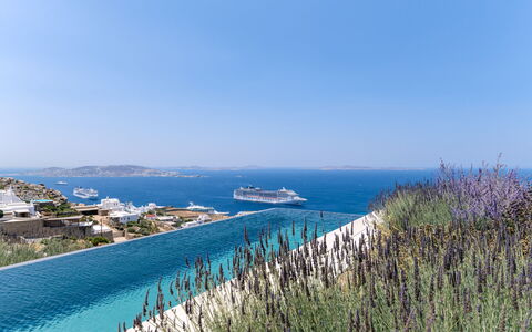 Villa Achille: Bleu, Mer, Côte, Piscine, Ville Resort, Recours, Baie, Station Balnéaire, Villa