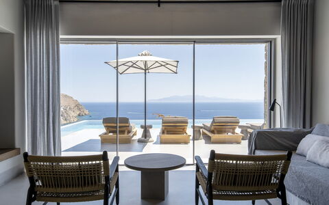 Villa Pegaso: Meubles, Mer, Chaise, Recours, Ombre, Balcon, Mobilier De Jardin, Océan, Côte