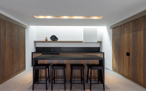 Villa Pegaso: Design Intérieur, Bois, Sol, Meubles, Plafond, Sol, Éclairage, Cuisine, Domicile, Comptoir