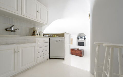 Casa Daphne: Mur, Design Intérieur, Sol, Sol, Plafond, Cabinetry, Comptoir, Pièce, Cuisine, Robinet