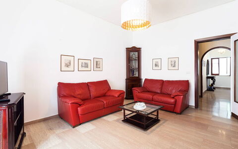 Casa Gina: Meubles, Design Intérieur, Sol, Canapé, Sol, Bois, Pièce, Salon, Table, Plafond
