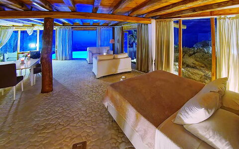 Sunkiss Villa: Bleu, Recours, Hôtel, Eco Hôtel, Chaise, Villa, Piscine, Hôtel Boutique, Rideau