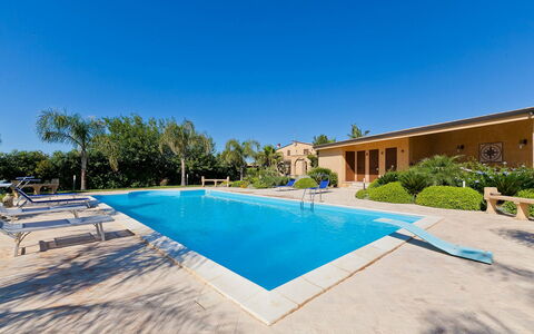 Villa Athena: Bleu, Piscine, Recours, Biens, Eco Hôtel, Hacienda, Ombre, Thermes, Villa, Aménagement Paysager
