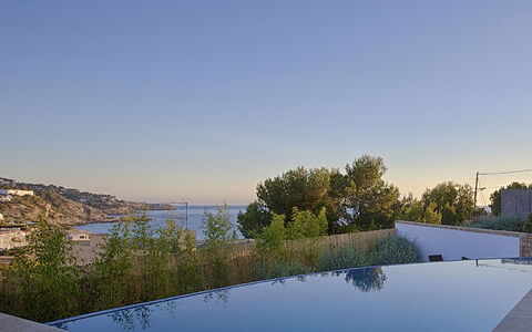 Villa Bridget: Piscine, Côte, Réservoir, Tropiques, Recours, Ville Resort, Baie