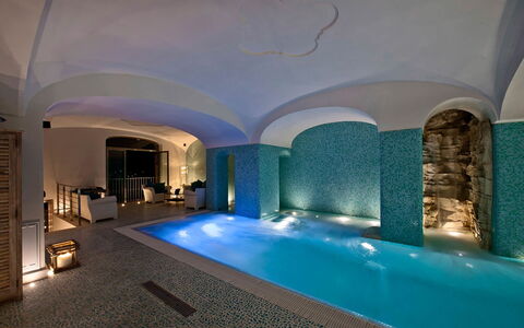 Villa Moresca: Design Intérieur, Meubles, Piscine, Recours, Hôtel, Chaise, Conception, Thermes, Hôtel Boutique, Jacuzzi