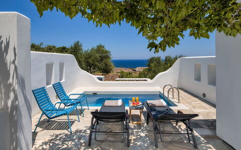 Villa Vorias: Bleu, Meubles, Ombre, Mobilier De Jardin, Chaise, Conception, Recours, Balancelle, Piscine, Villa