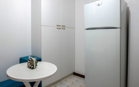 Apartment Alan: Sol, Pièce, Principaux Appliance, Électroménager, Peindre, Aluminium