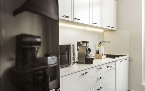 Campani Villa: Appareil De Cuisine, Principaux Appliance, Cuisine, Électroménager, Comptoir, Cabinetry, Réfrigérateur, Design Intérieur, Sol, Meubles