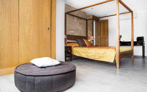 Casa Asia: Meubles, Design Intérieur, Sol, Sol, Lit, Chambre, Mur, Bois, Parquet, Pièce