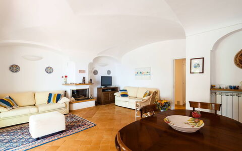 Casa Dorothea 2: Design Intérieur, Meubles, Sol, Plafond, Sol, Pièce, Table, Canapé, Appartement, Salon