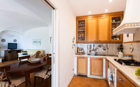 Casa Dorothea 2: Meubles, Design Intérieur, Cuisine, Sol, Comptoir, Bois, Appareil De Cuisine, Plafond, Sol, Cabinetry