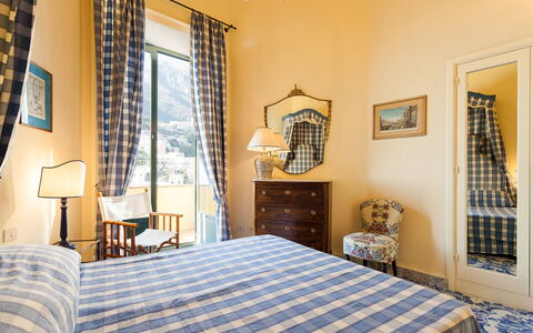 Casa la Sponda: Meubles, Design Intérieur, Domicile, Chambre, Linge, Lit, Pièce, Drap De Lit, Literie, Cadre De Lit