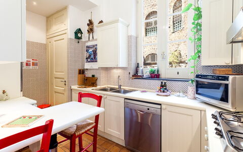 Casa Rossella: Cuisine, Appareil De Cuisine, Principaux Appliance, Design Intérieur, Sol, Comptoir, Meubles, Cabinetry, Sol, Pièce