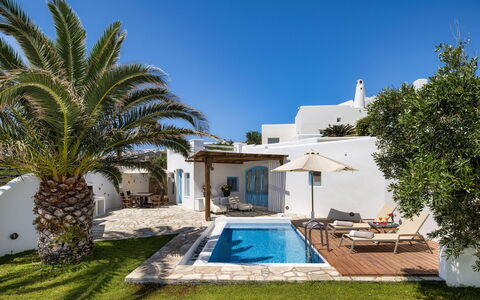 Guest House Livas: Piscine, Recours, Mobilier De Jardin, Balancelle, Ombre, Eco Hôtel, Chaise, Villa, Hôtel