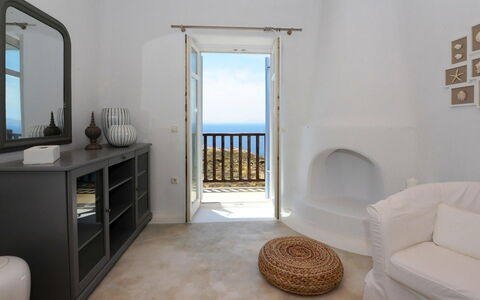 Krystalo: Meubles, Design Intérieur, Sol, Sol, Éclairage, Appartement, Pièce, Chaise, Plafond, Mer