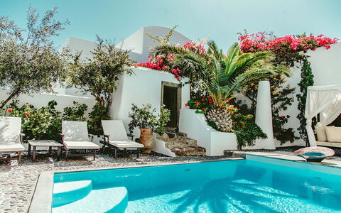 Mansion Sophia: Piscine, Recours, Eco Hôtel, Hôtel, Villa, Hacienda, Mobilier De Jardin, Balancelle, Plante D'Appartement, Pot De Fleur