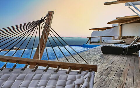 Queen Villa: Bois, Mobilier De Jardin, Plate-Forme, Plate-Forme, Balancelle, Dur, Recours, Parquet, Ombre, Piscine