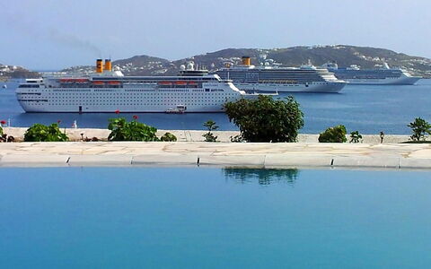 Rose Studio 1: L'Eau, Mer, Navire, Côte, Piscine, Recours, Tropiques, Bateau, Ville Resort, Architecture Navale