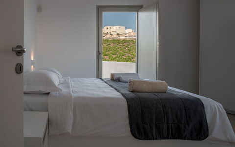 Thera King: Chambre, Lit, Meubles, Domicile, Literie, Drap De Lit, Cadre De Lit, Oreiller, Throw Pillow, Linge