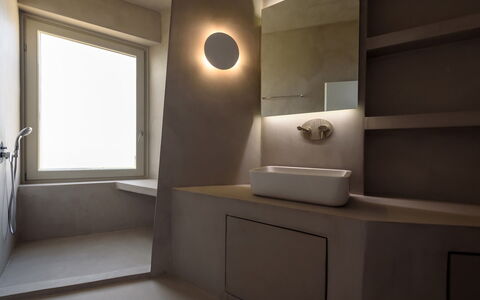 Thera King: Mur, Sol, Design Intérieur, Luminaire Plomberie, Luminaire, Plafond, Sol, Éclairage, Salle De Bains, Plomberie