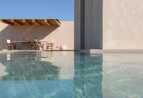 Thera Queen: Composite, Piscine