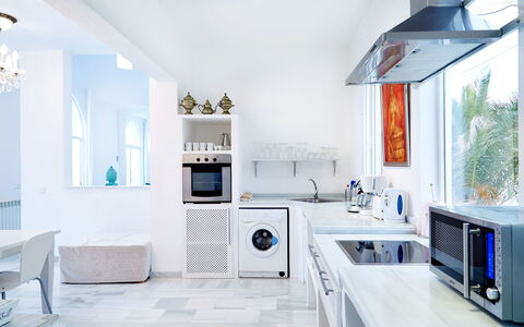 Villa Aldebaran: Design Intérieur, Sol, Sol, Principaux Appliance, Meubles, Électroménager, Plafond, Cuisine, Appareil De Cuisine, Pièce