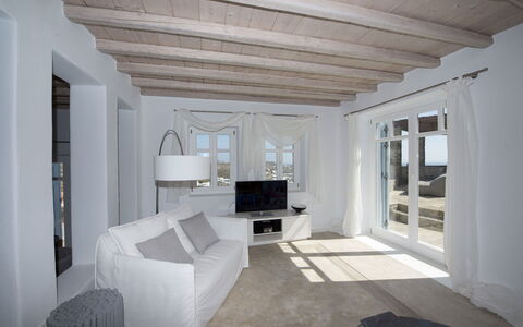 Villa Azur: Mur, Design Intérieur, Meubles, Sol, Sol, Plafond, Pièce, Domicile, Appartement, Salon