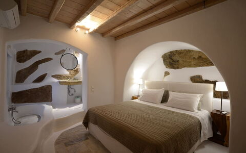 Villa Azur: Chambre, Hôtel, Villa, Literie, Appartement Penthouse, Hôtel Boutique, Lampe, Luminaire, Lit, Suite