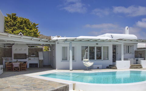 Villa Cassandra: Domicile, Porte, Toit, Biens, Ombre, Villa, Piscine, Conception, Mobilier De Jardin, Structure En Plein Air