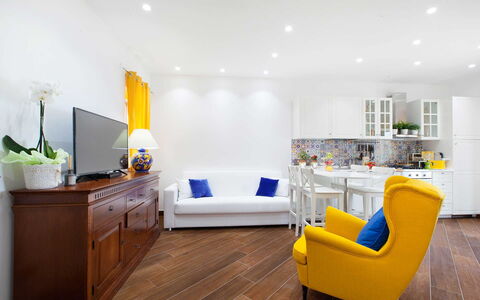 Villa del Saraceno: Meubles, Design Intérieur, Sol, Sol, Canapé, Bois, Table, Plafond, Pièce, Salon