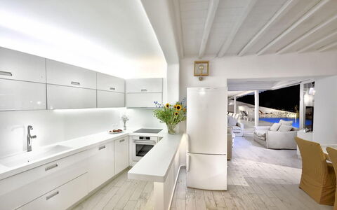 Villa Fabulous: Design Intérieur, Sol, Sol, Meubles, Plafond, Cuisine, Domicile, Appartement, Comptoir, Éclairage