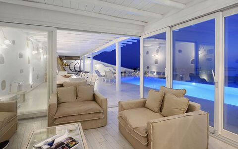 Villa Fabulous: Meubles, Design Intérieur, Sol, Recours, Appartement, Chaise, Plafond, Hôtel, Piscine, Eco Hôtel