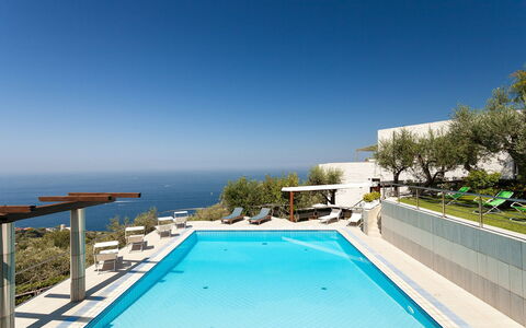 Villa Felicia: Piscine, Recours, Appartement, Eco Hôtel, Villa, Biens, Hôtel, Station Balnéaire, Ville Resort, Balcon