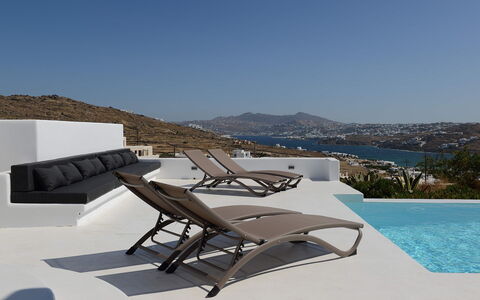 Villa Gazelia: Meubles, Chaise, Design Intérieur, Sol, Sol, Mobilier De Jardin, Salon