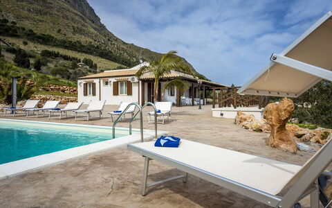 Villa Gea: Loisir, Vacances, Recours, Piscine, Eco Hôtel, Ville Resort, Villa