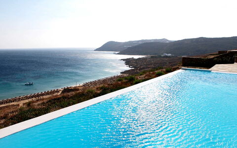 Villa Helios: Bleu, L'Eau, Plan D'Eau, Mer, Cotiers Et Relief Océaniques, Côte, Océan, Piscine, Recours, Promontoire