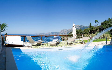 Villa Il Sogno di Praiano: Bleu, Piscine, Recours, Meubles, Mobilier De Jardin, Loisir, Parapluie, Eco Hôtel, Hôtel, Ombre