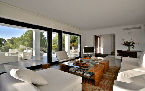 Villa Joya: Meubles, Design Intérieur, Sol, Sol, Canapé, Salon, Bois, Table, Plafond, Domicile