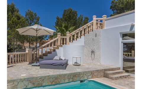 Villa Orion: Composite, Piscine, Ombre, Mobilier De Jardin, Escaliers, Béton, Dalle, Recours, Conception, Tuile