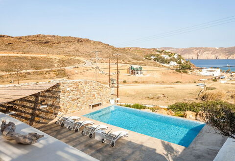 Villa Paradeisos: Piscine, Recours, Hôtel, Villa
