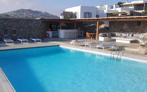 Villa Pirgi: Piscine, Recours, Ombre, Mobilier De Jardin, Hôtel, Ville Resort, Balancelle, Eco Hôtel, Villa, Thermes