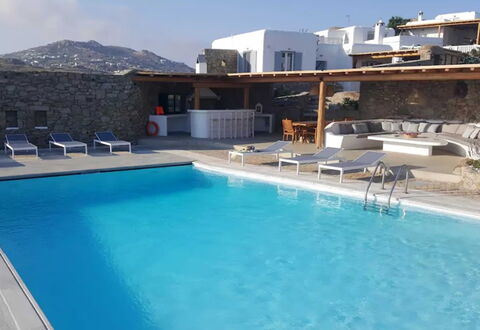 Villa Pirgi: Piscine, Recours, Ombre, Mobilier De Jardin, Hôtel, Ville Resort, Balancelle, Eco Hôtel, Villa, Thermes