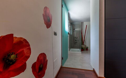 Villa Roja: Sol, Sol, Design Intérieur, Pièce, Peindre, Art Moderne, Parquet, Tache De Bois, Dur, Revêtement De Sol Stratifié