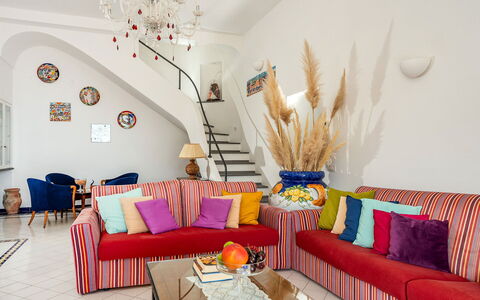 Villa Sole di Amalfi: Meubles, Design Intérieur, Canapé, Pièce, Sol, Salon, Textile, Domicile, Sol, Appartement